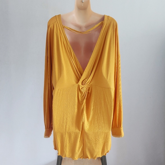 New Free People Shimmy Shake Untamed Marigold Mustard Gold Top SMALL Oversized - Picture 3 of 8